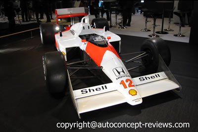 1988 McLaren MP4-4 Honda Marlboro V6 Turbo Honda 194cc 650 HP 